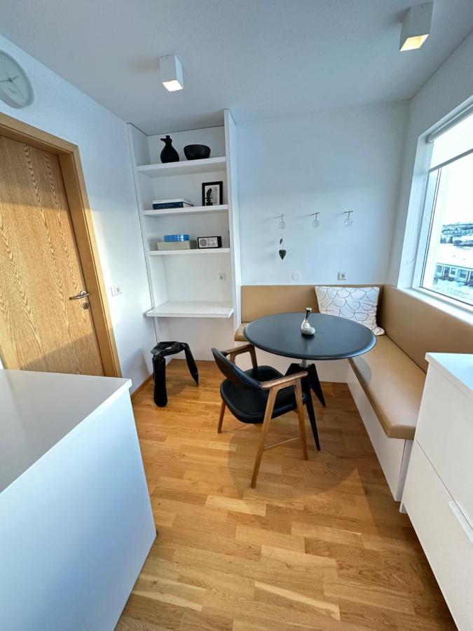 Leilighet Modern And Centrally Located 3bedr In